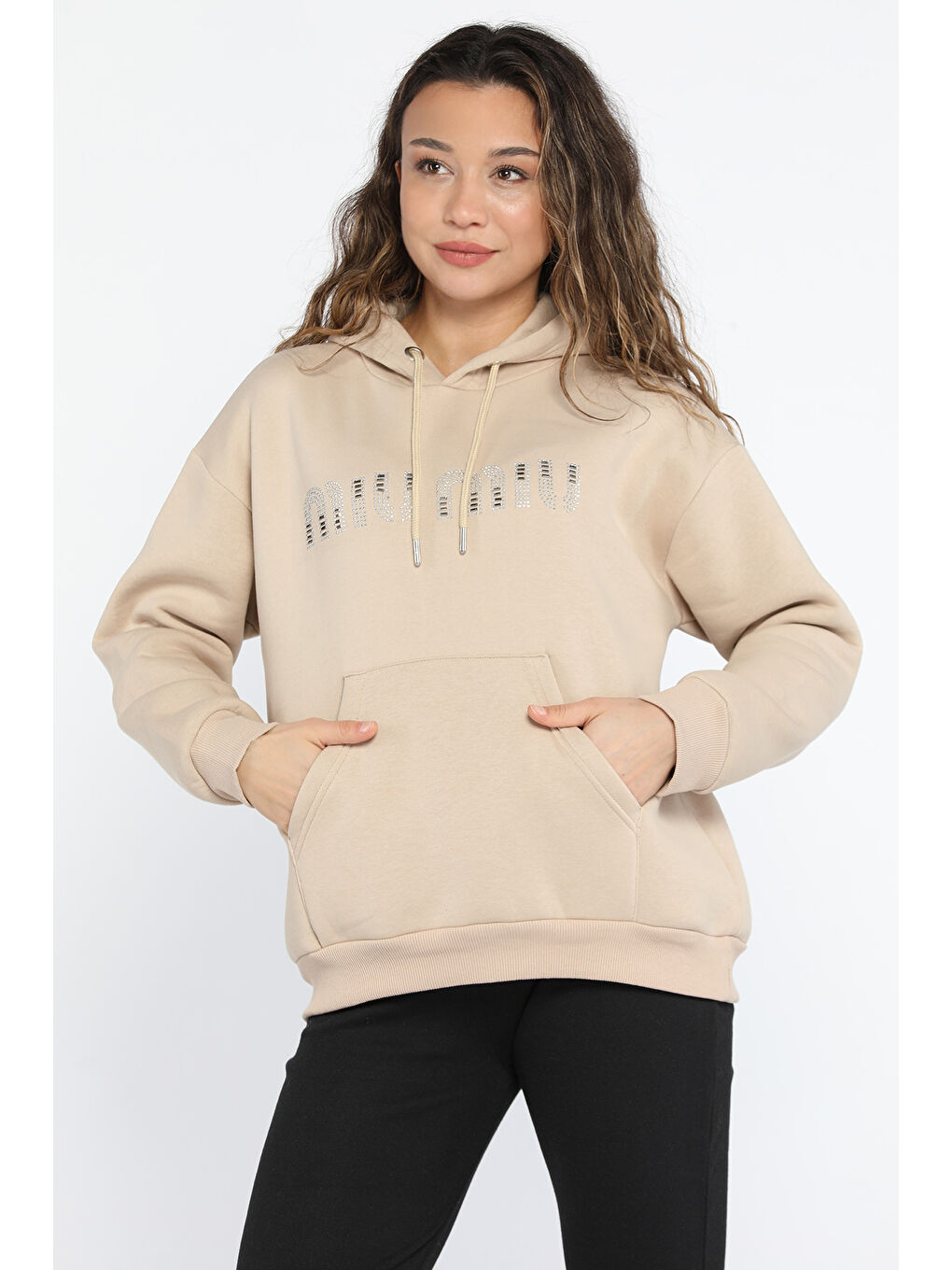 GÜLSELİ Bej Kadın Taşlı Kapüşonlu Şardonlu Sweatshirt - 1