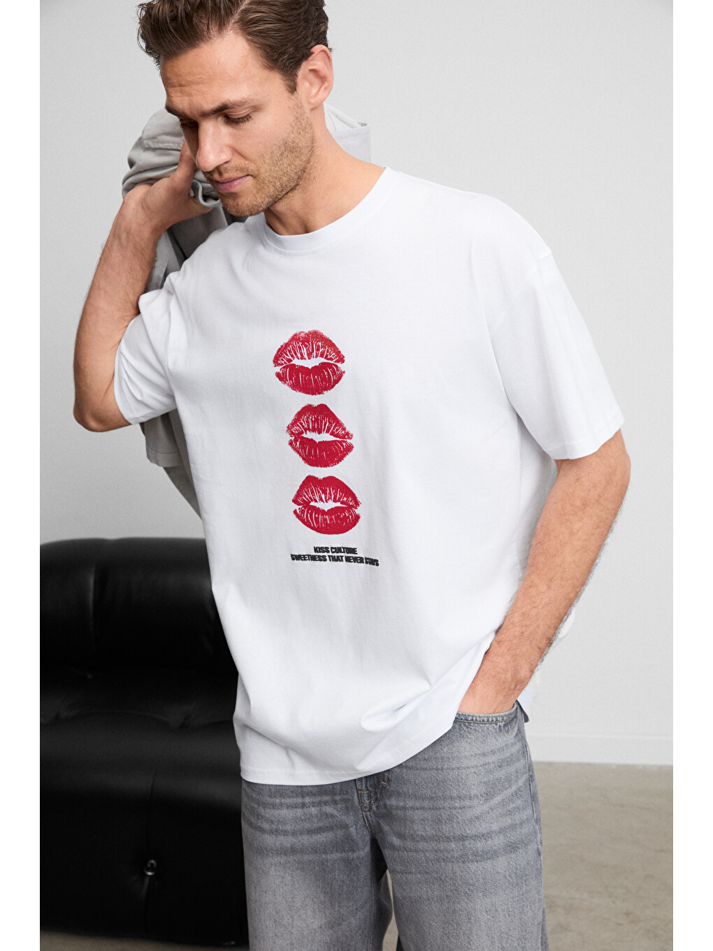 Gıano Erkek Organik Pamuklu Bisiklet Yakalı Baskı Detaylı Oversıze Beyaz T-shirt-2