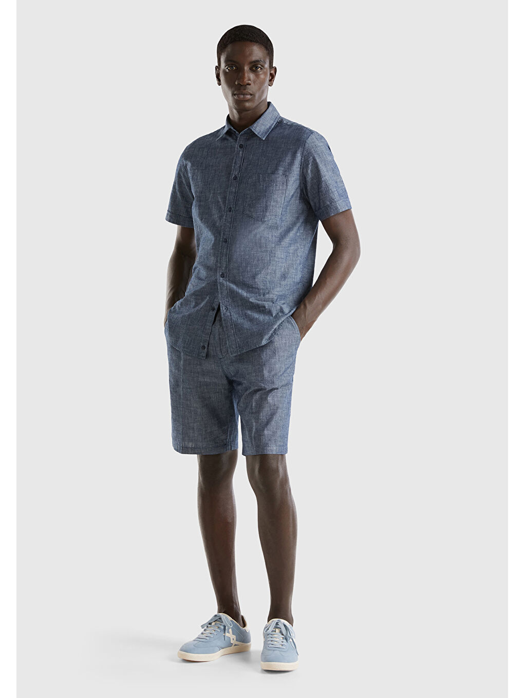 Erkek İndigo %100 Pamuk Önü Pileli Bermuda Şort-4