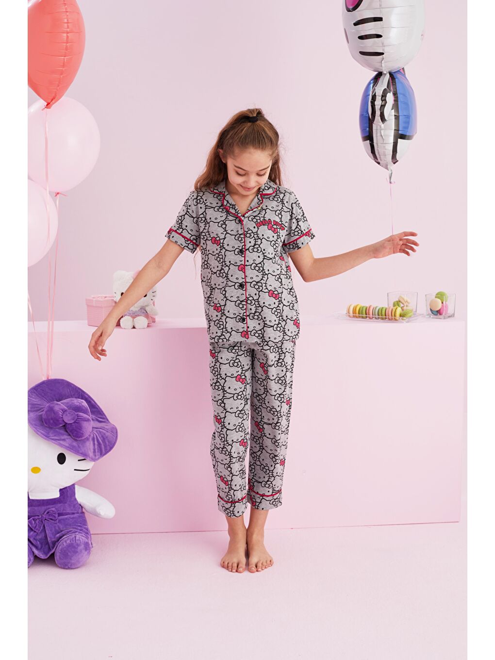 SİYAH İNCİ Gri Hello Kitty Lisanslı %100 Pamuk Gri Çok Renkli Düğmeli Biyeli Pijama Takım - 1