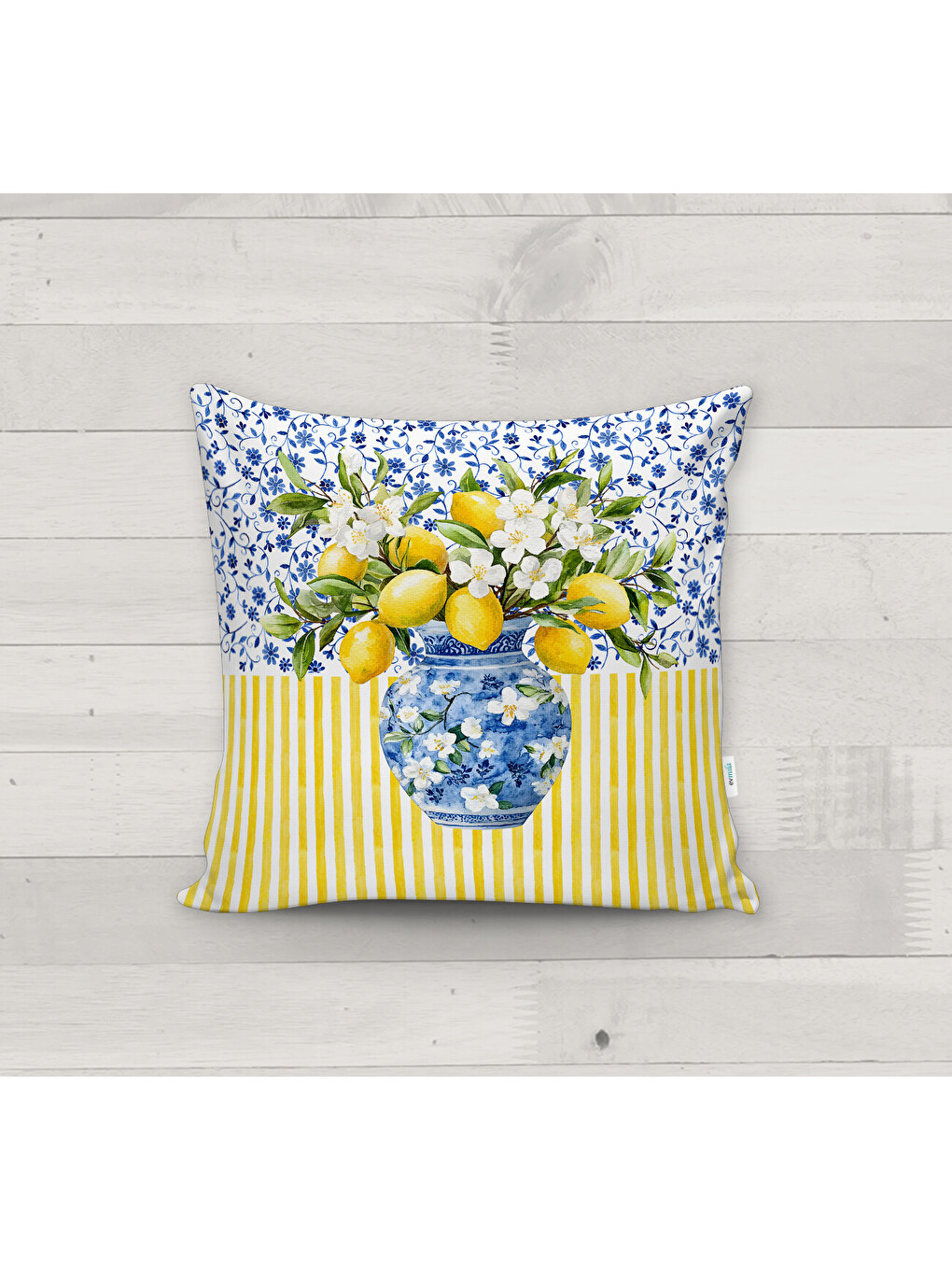 Karışık Mavi Çiçekli ve Sarı Çizgili Zemin Üzerine Çini Vazoda Limon Desenli Kırlent Kılıfı (43x43 cm)-2