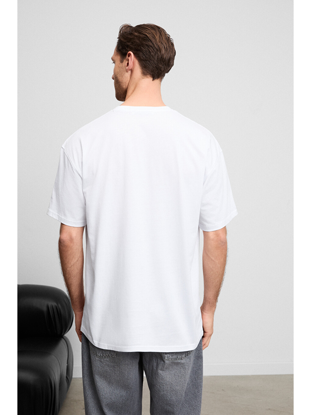 Gıano Erkek Organik Pamuklu Bisiklet Yakalı Baskı Detaylı Oversıze Beyaz T-shirt-5