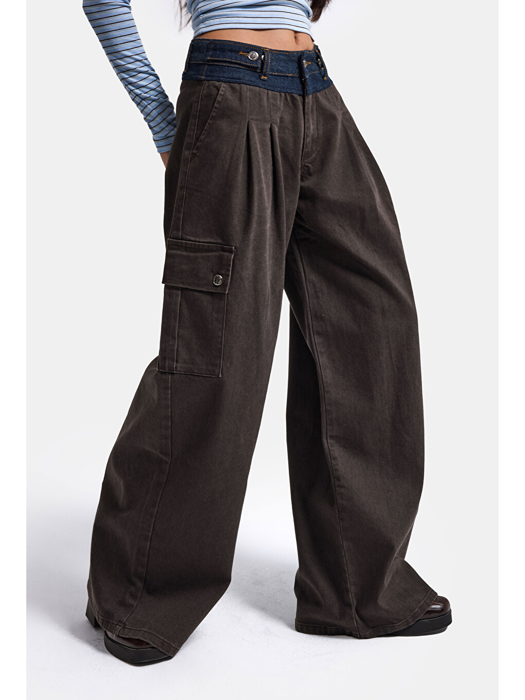 Kahverengi Kadın Acı Kahve Süper Palazzo Jean Kemer Detaylı Kargo Cep Özel Tasarım Denim Jean