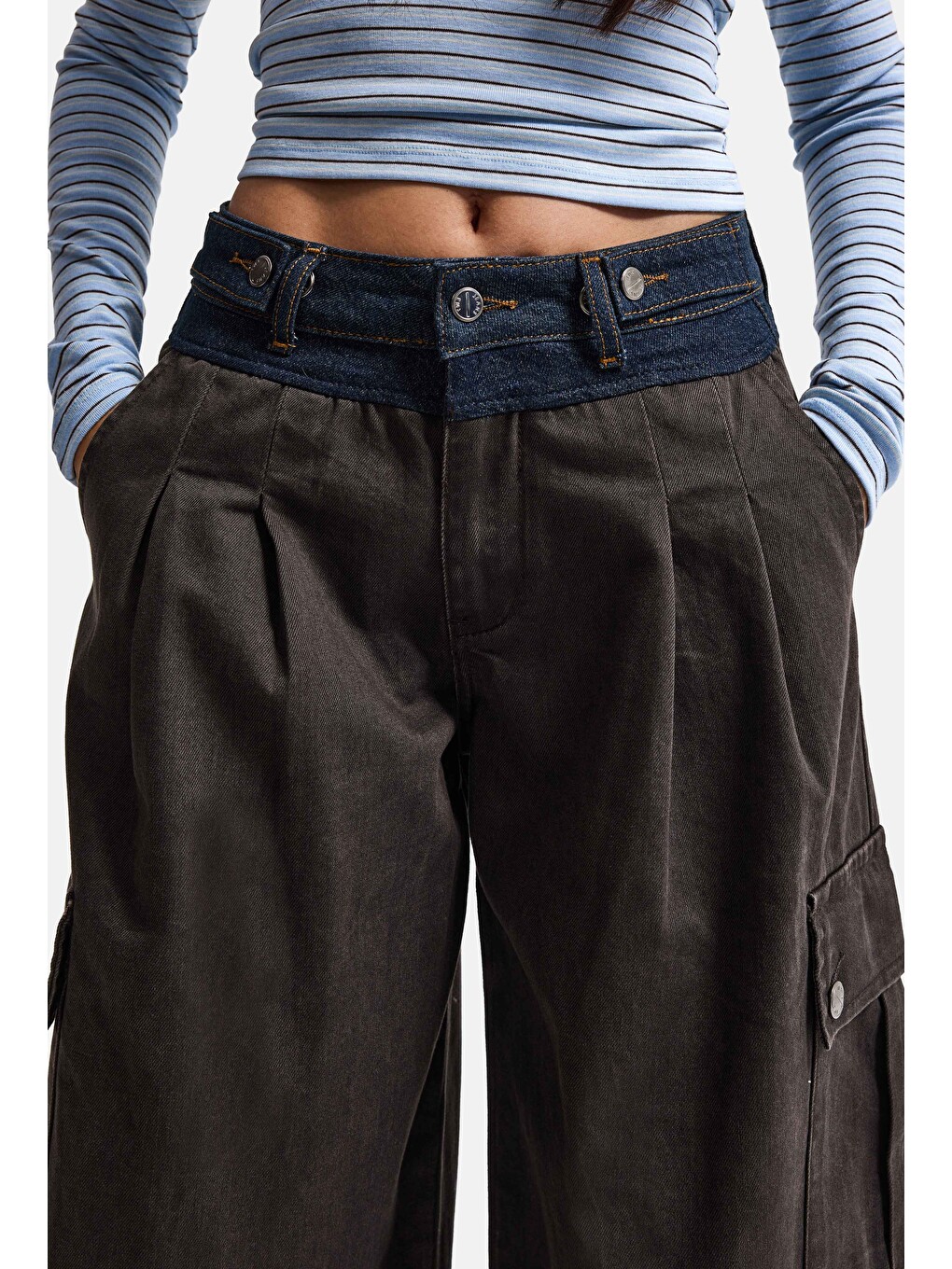 Kahverengi Kadın Acı Kahve Süper Palazzo Jean Kemer Detaylı Kargo Cep Özel Tasarım Denim Jean-3