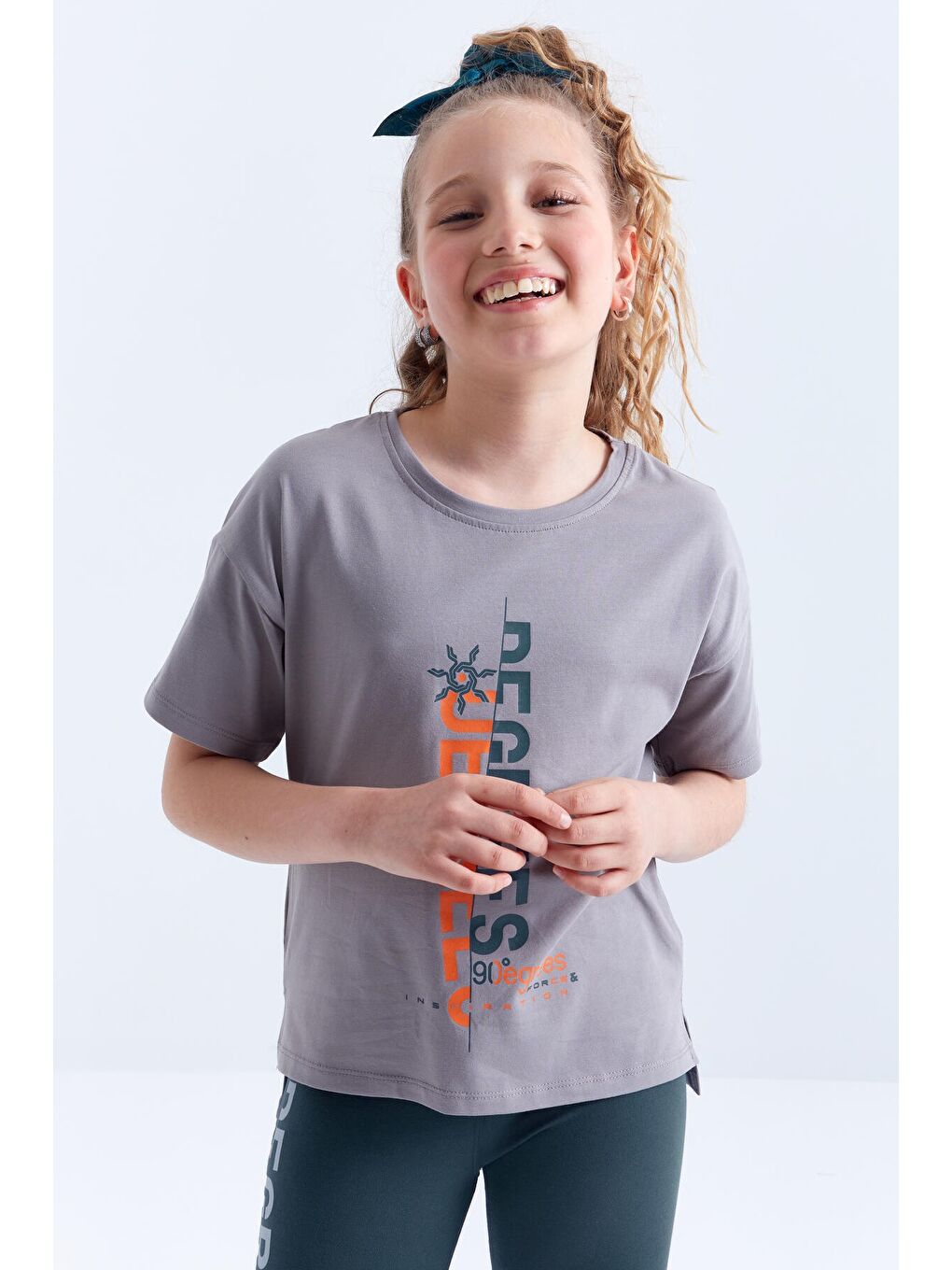 Gri - Orman Yeşil Yazı Baskılı O Yaka Düşük Omuz Kız Çocuk Tayt Takım - 75064-3