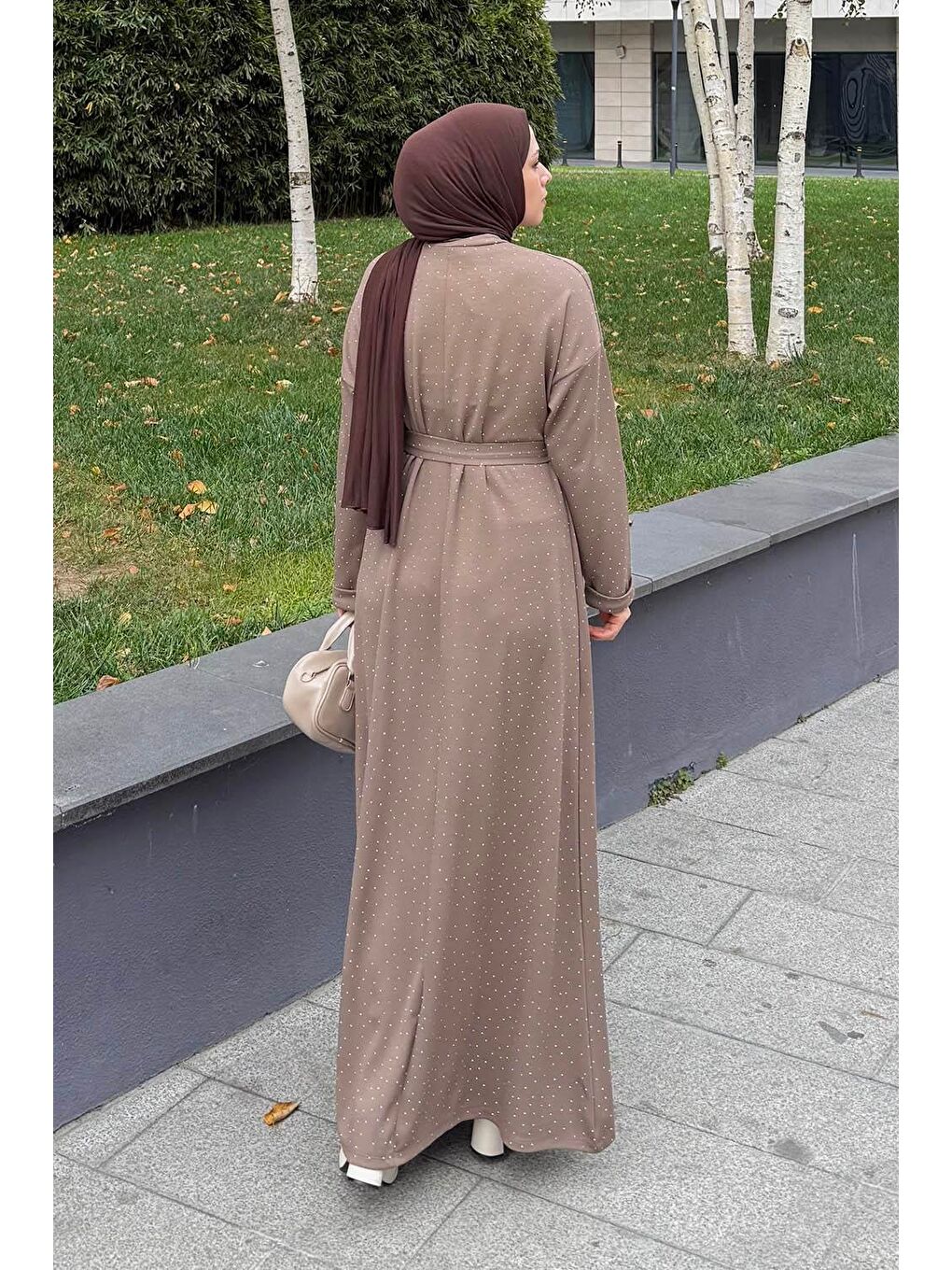 Kahverengi Taş Detaylı Tesettür Elbise Soft Kahve-3