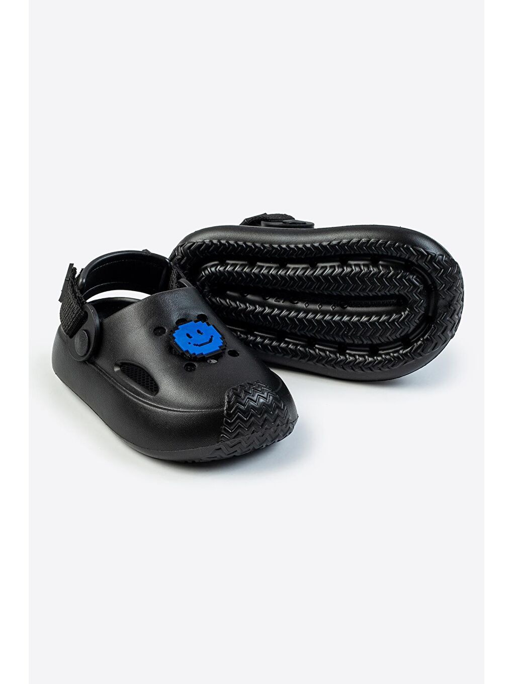 Siyah Çocuk EVA Terlik - Gülen Yüz Detaylı-3