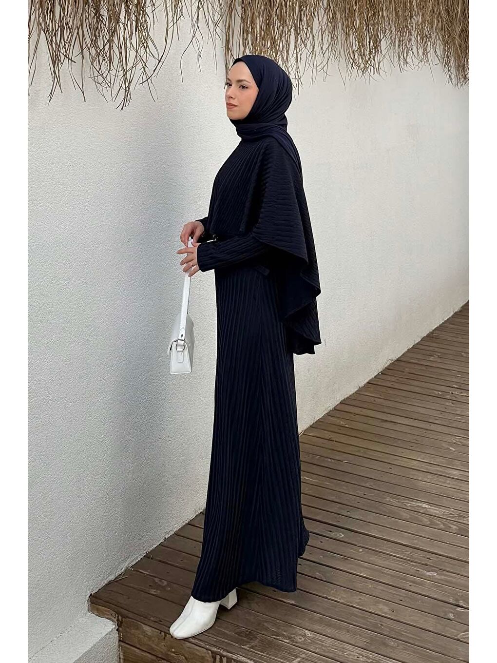 Balıksırtı Kemerli Elbise Lacivert-1