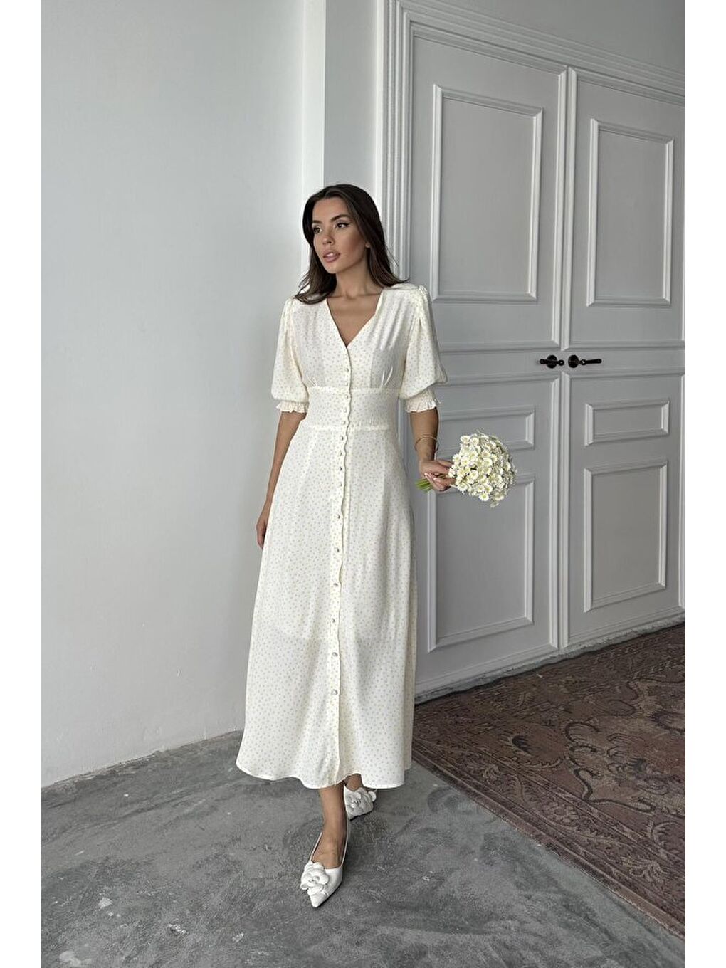 Sarı Arka Ve Bel Ucu Gipeli Elbise