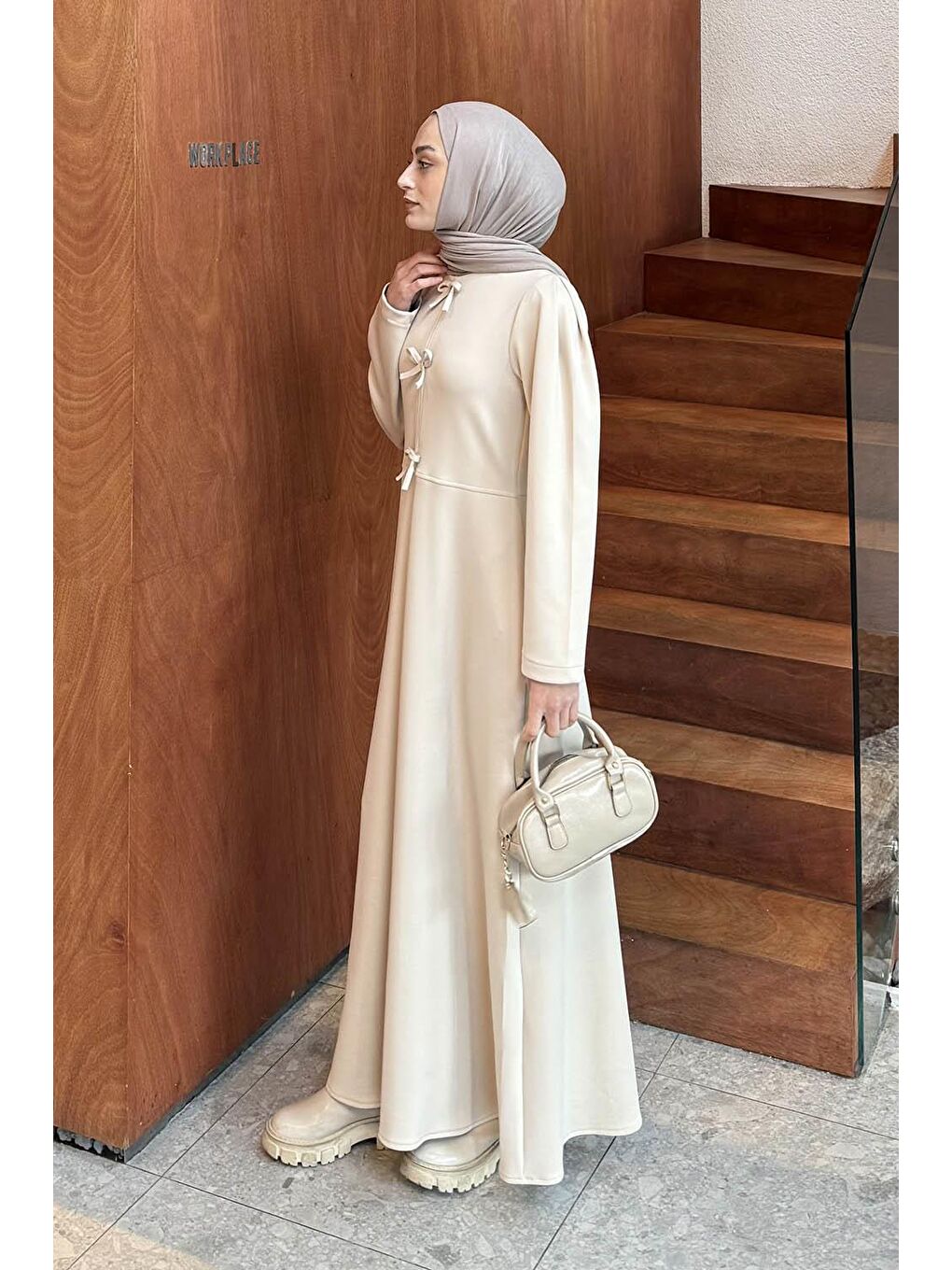 Ekru Kurdela Detaylı Scuba Elbise Krem-1