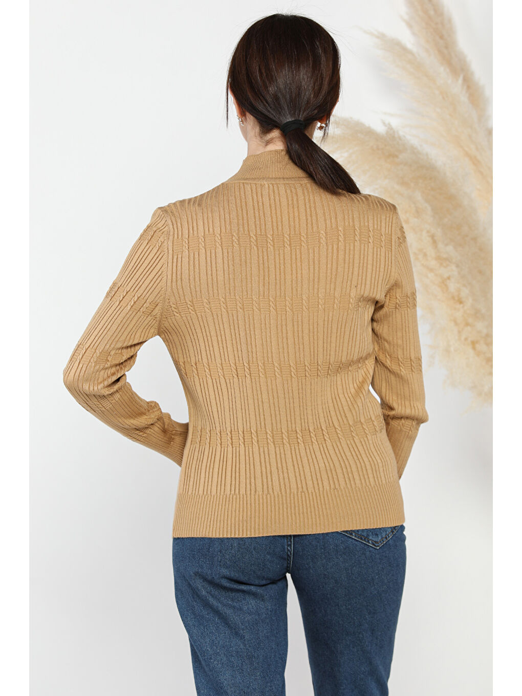 Ekru Kadın Yarım Balıkçı Desenli Elastanlı Triko Bluz-2