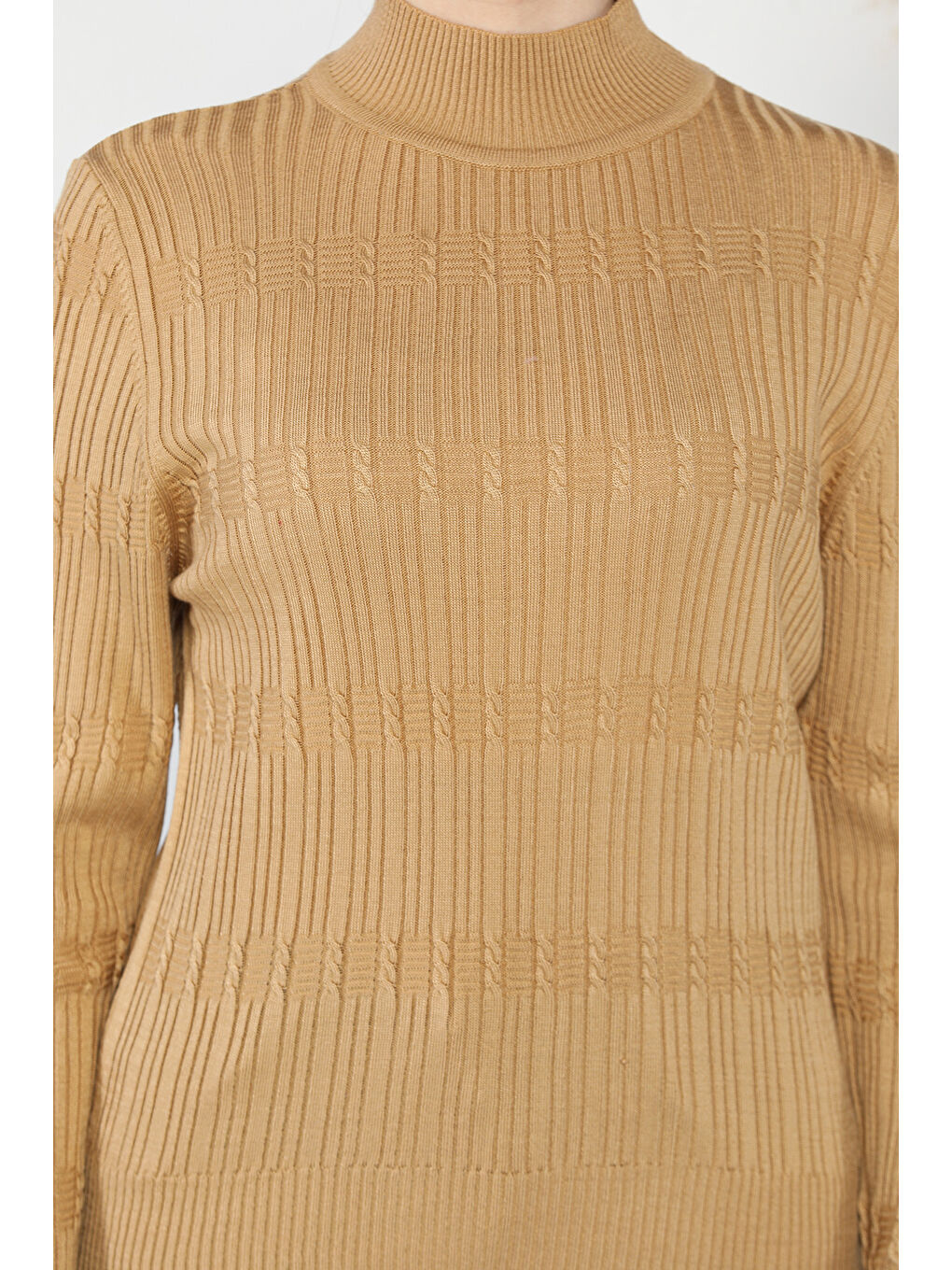 Ekru Kadın Yarım Balıkçı Desenli Elastanlı Triko Bluz-3