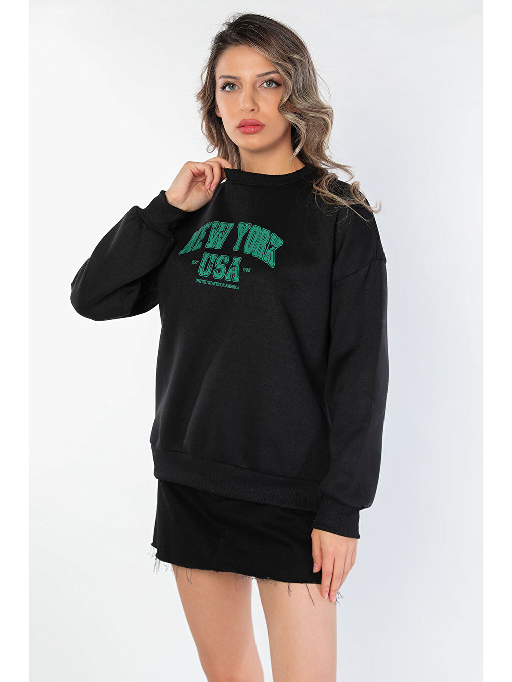 GÜLSELİ Siyah Kadın Yazılı Şardonlu Sweatshirt - 3