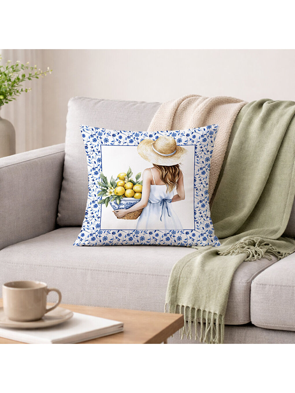 Karışık Mavi Beyaz Çini Desenli ve Limon Temalı Çift Taraflı Baskılı Kırlent Kılıfı 43x43cm