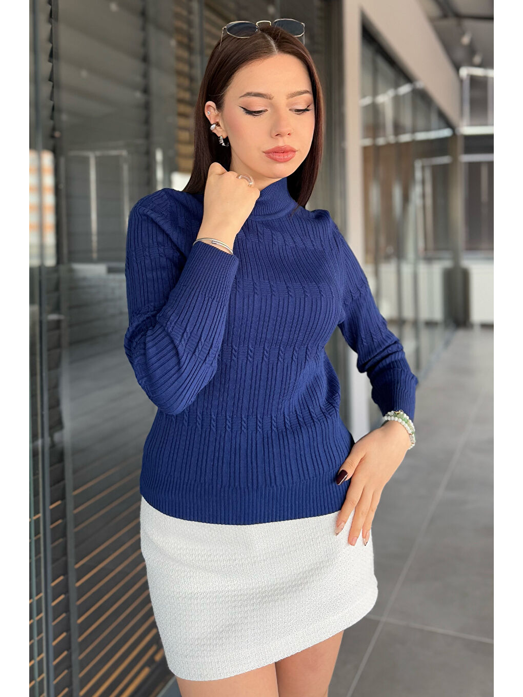 Lacivert Kadın Yarım Balıkçı Desenli Elastanlı Triko Bluz-1