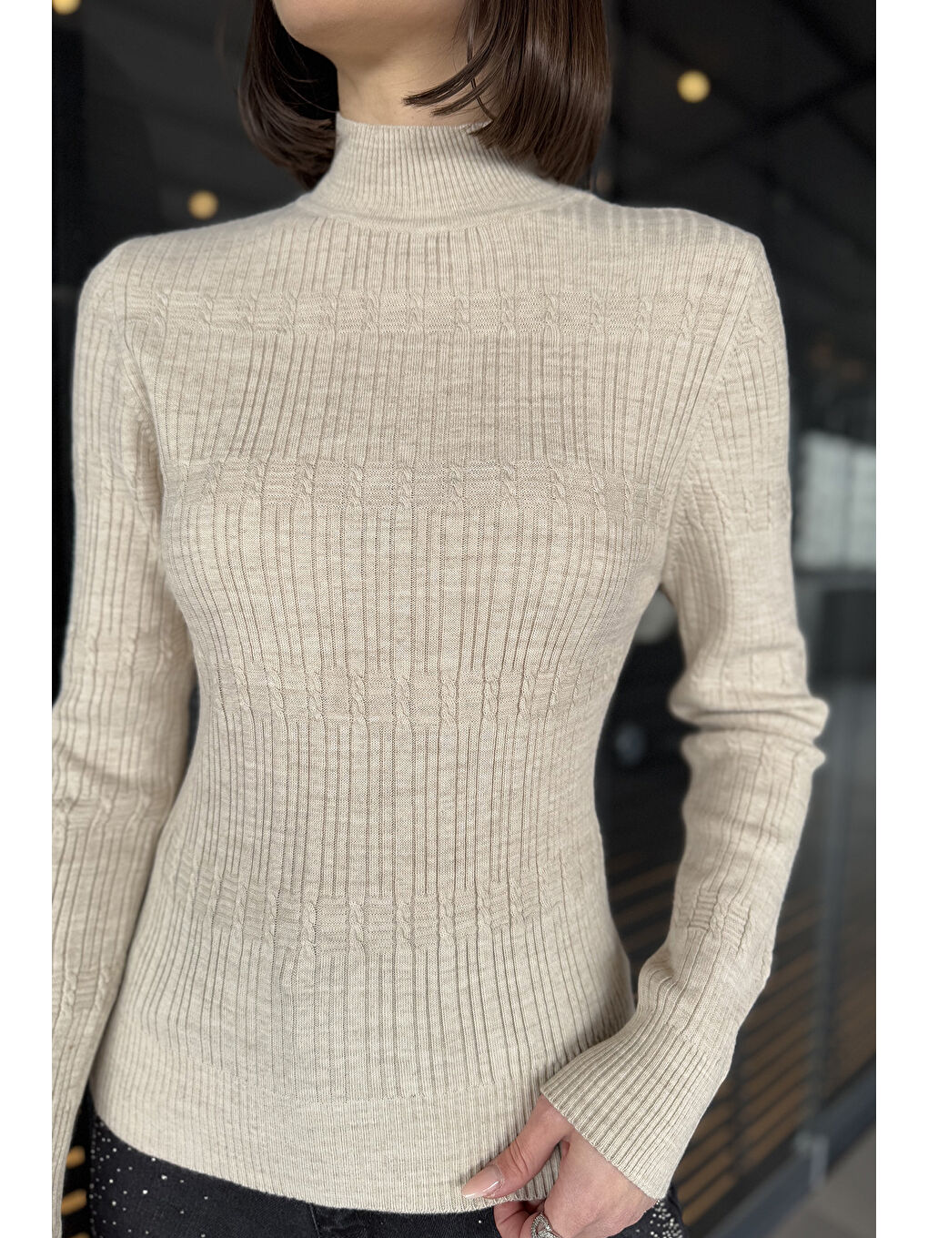 Bej Kadın Yarım Balıkçı Desenli Elastanlı Triko Bluz-2