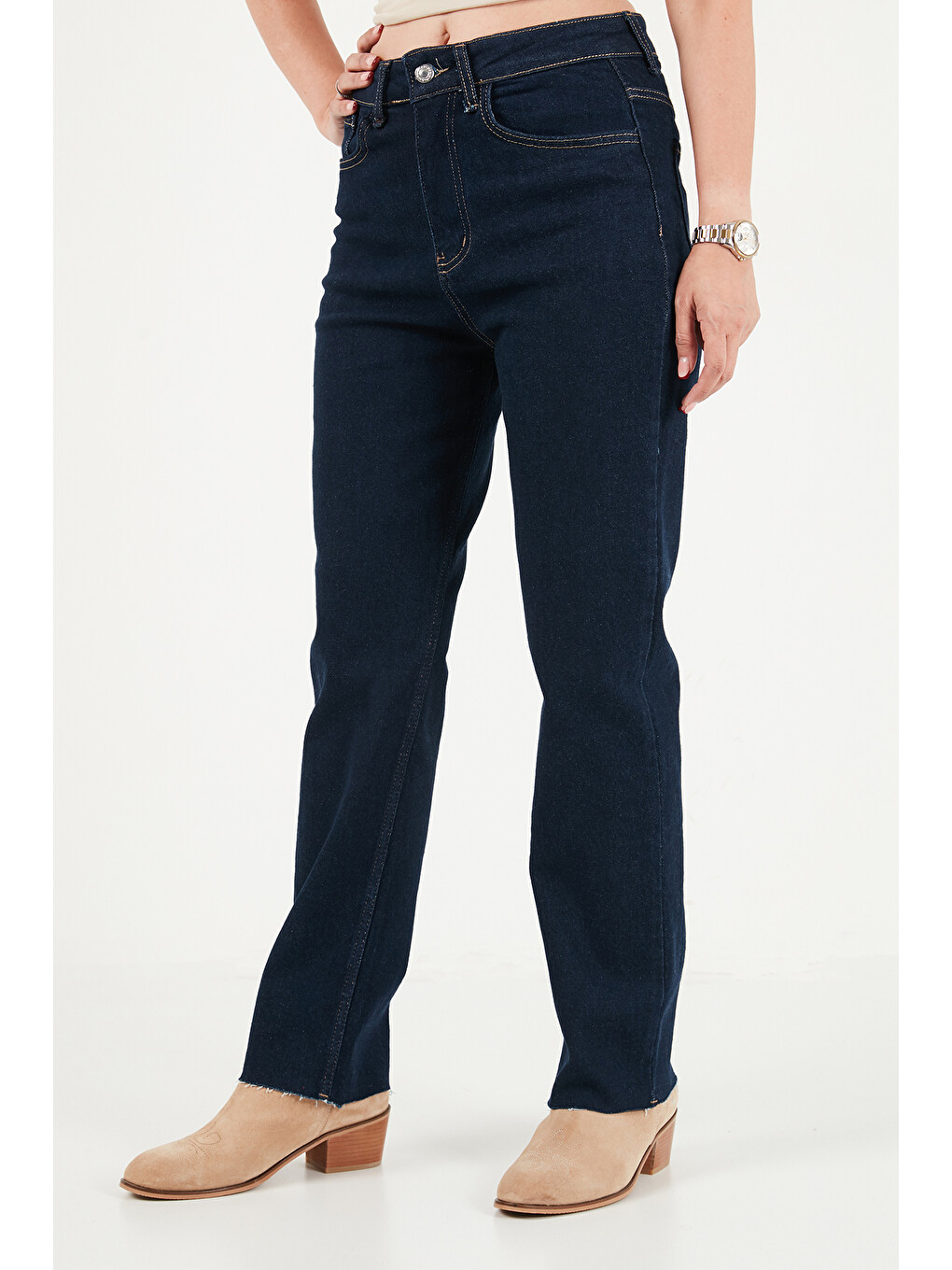 Mavi Pamuklu Yüksek Bel Düz Paça Jeans 7031007-4