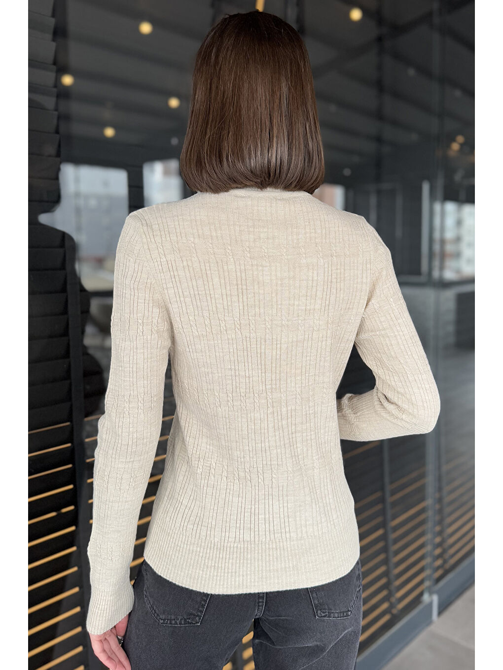 Bej Kadın Yarım Balıkçı Desenli Elastanlı Triko Bluz-3