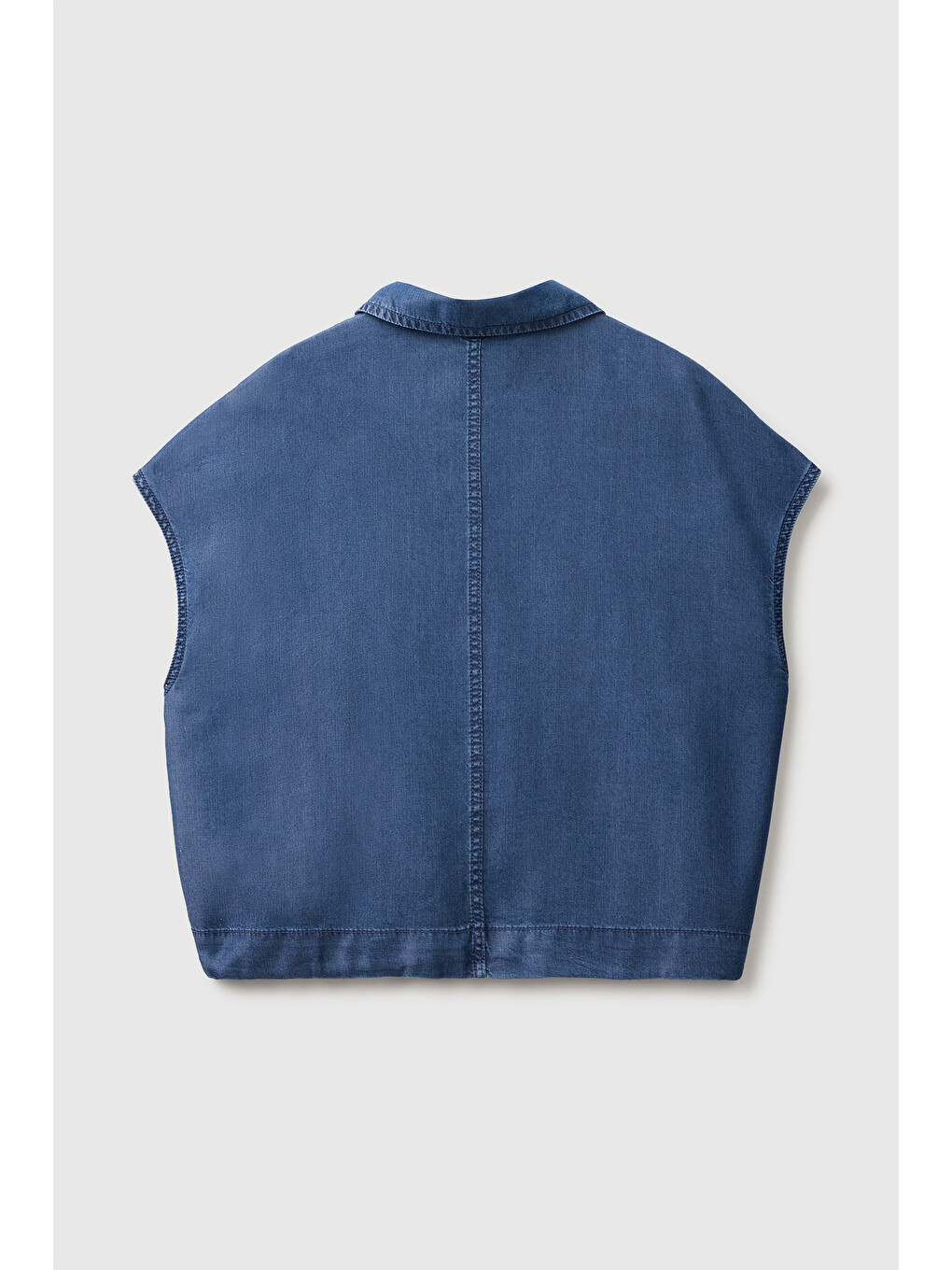 Kadın Açık Mavi Lyocell Denim Büzgü Detaylı Gömlek Yaka Yelek-3
