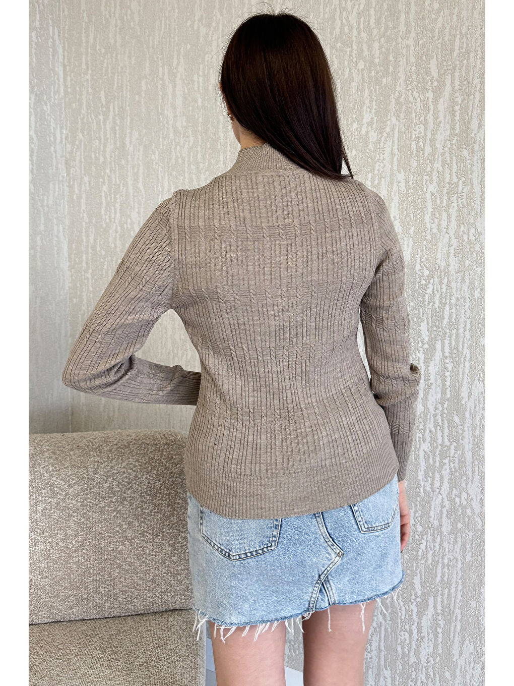 Bej Kadın Yarım Balıkçı Desenli Elastanlı Triko Bluz-3