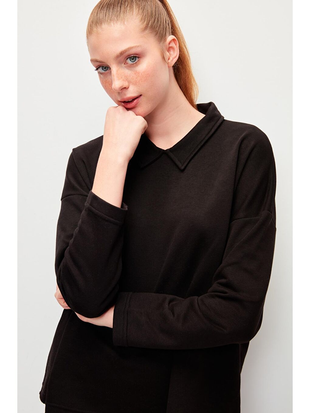 Düz Renk Uzun Kollu Polo Yaka Sweatshirt-Siyah-3