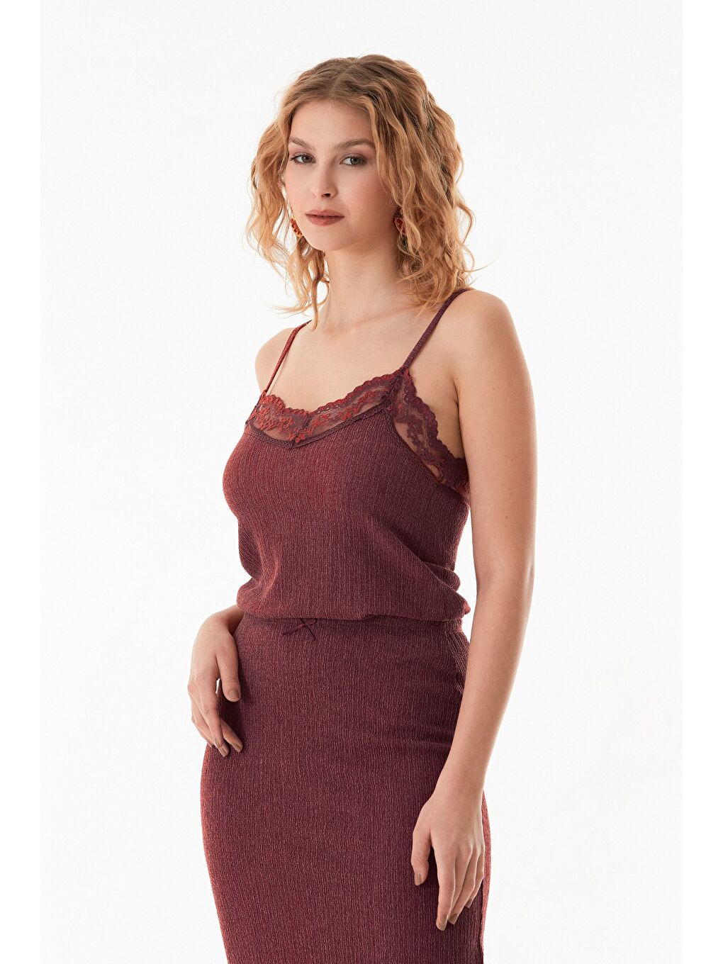 Bordo Bürümcük Kumaş Dantelli Askılı Body-2