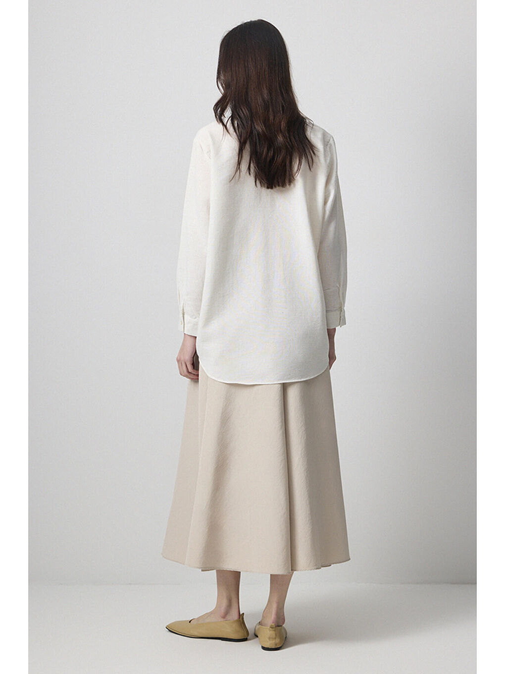 Beyaz Önü Nakış Detaylı Gömlek-3