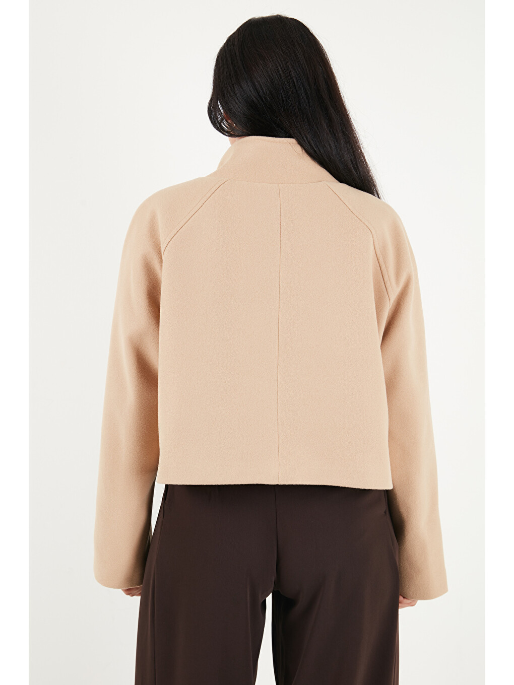 Kahverengi Dik Yaka Düğmeli Kısa Kadın Kaşe Mont 611aw115-6