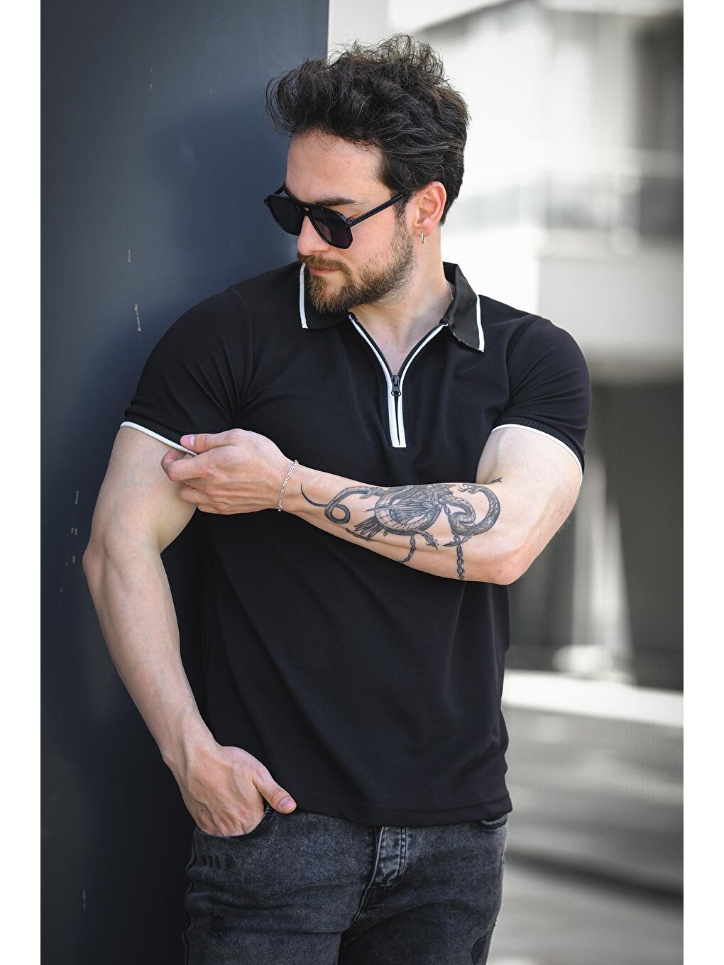 Siyah Calep Yakası Şeritli Slim Fit Fermuarlı Polo Yaka Erkek Tshirt-1