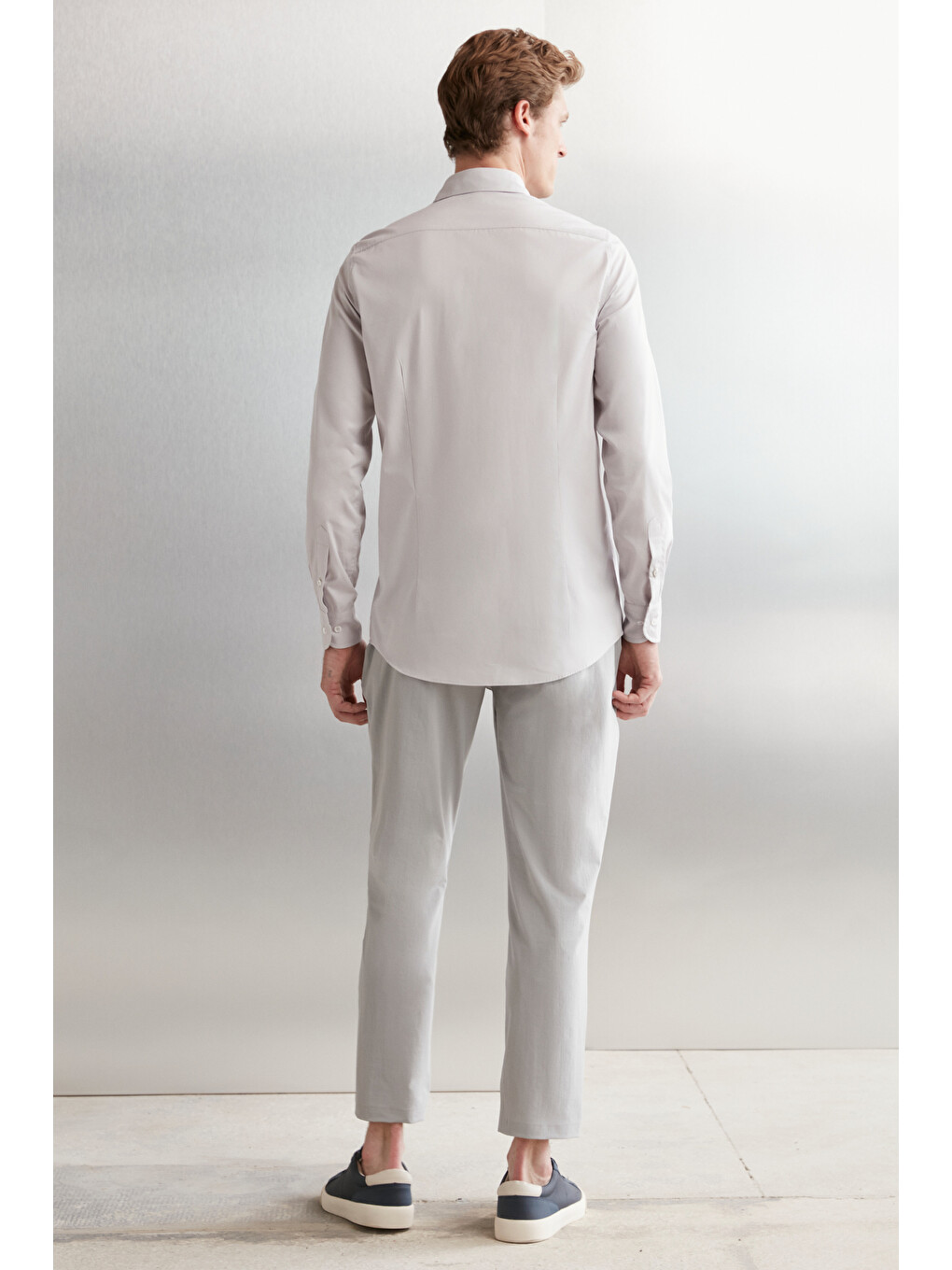 Carlsten Erkek Slim Fit İtalyan Yaka %100 Pamuk Poplin Açık Gri Gömlek-4