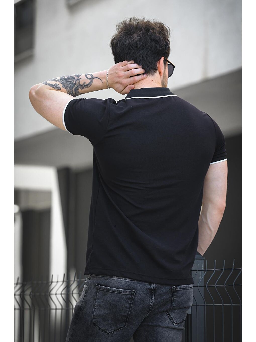 Siyah Calep Yakası Şeritli Slim Fit Fermuarlı Polo Yaka Erkek Tshirt-3