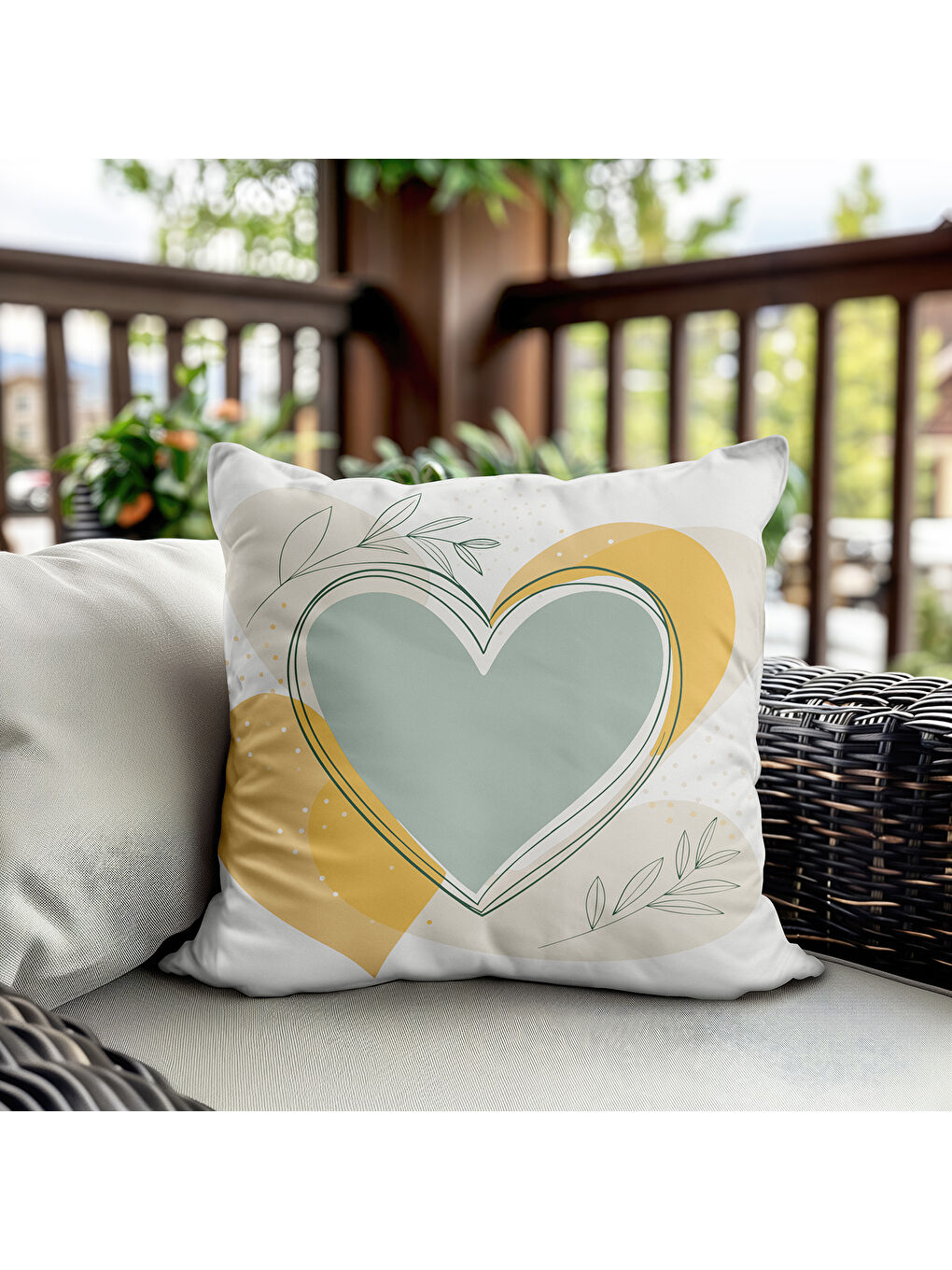 Karışık Sevgililer Günü Özel Kalp Desenli Çift Taraflı Baskılı Kadife Kırlent Kılıfı   43x43 cm