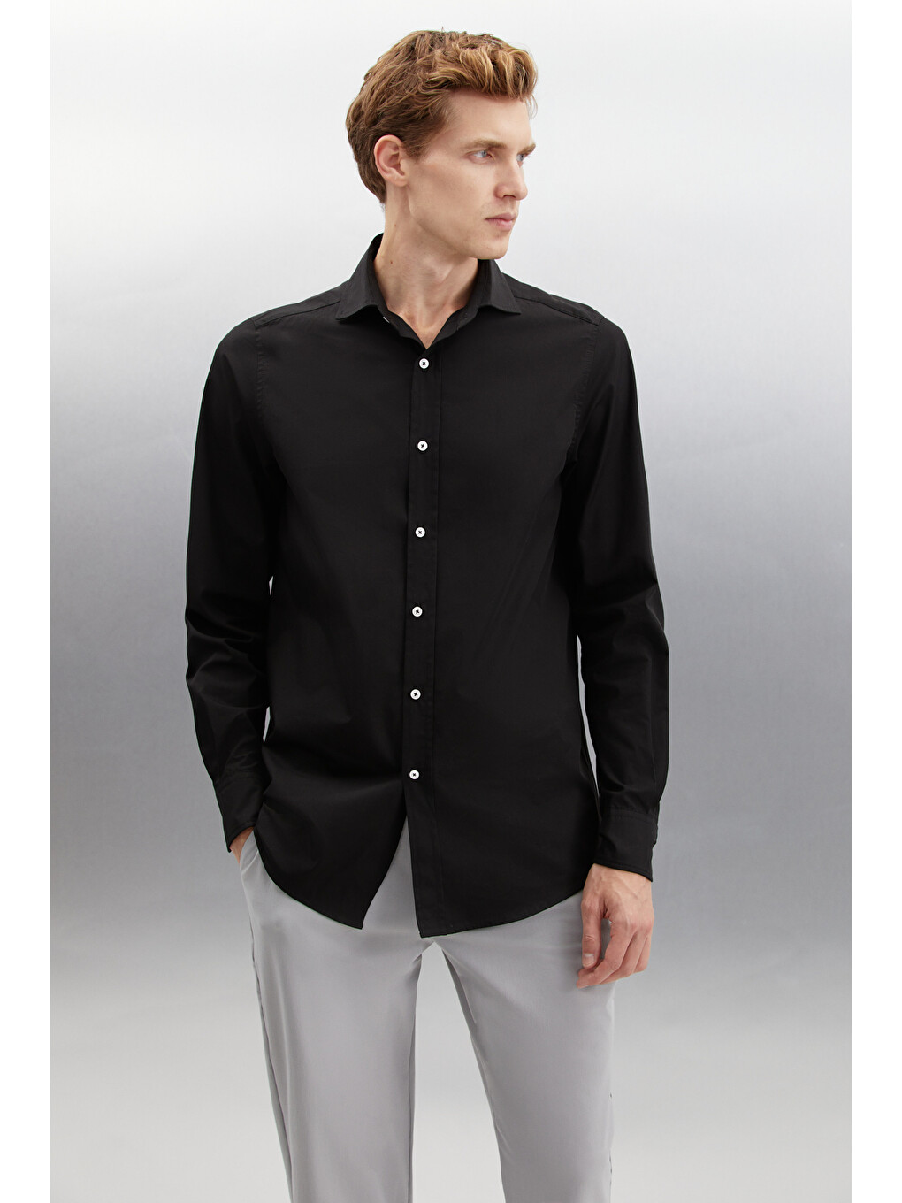 Erkek Slim Fit İtalyan Yaka %100 Pamuk Poplin Siyah Gömlek