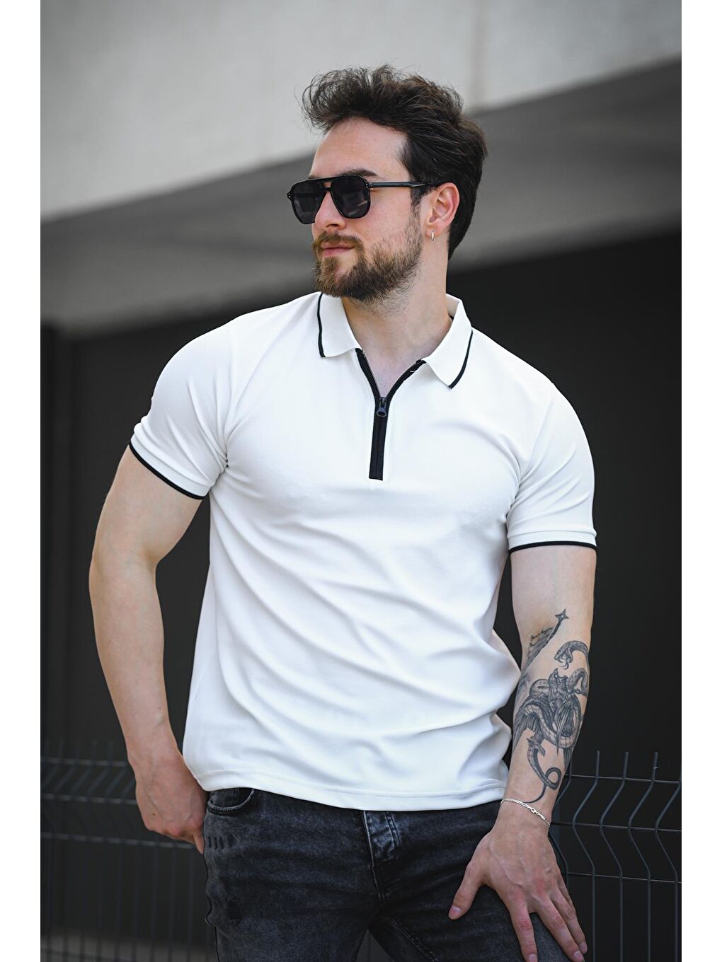 Beyaz Calep Yakası Şeritli Slim Fit Fermuarlı Polo Yaka Erkek Tshirt