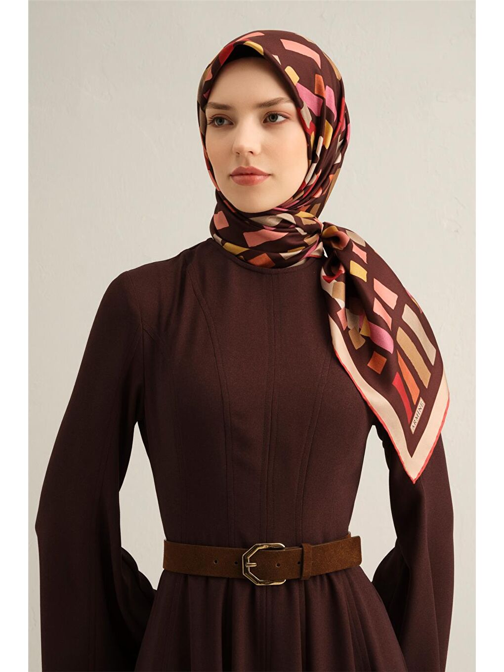 Kahverengi Klasik Desenli Saf İpek Twill Eşarp 9341 34
