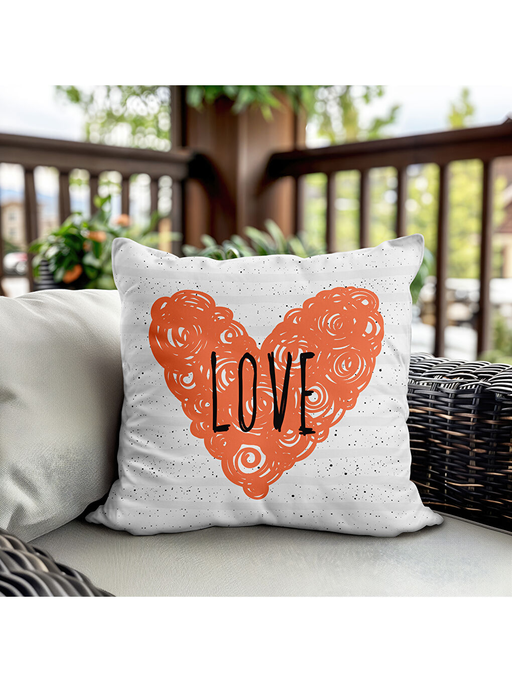 Karışık Sevgililer Günü Özel Kalp Desenli Çift Taraflı Baskılı Kadife Kırlent Kılıfı   43x43 cm