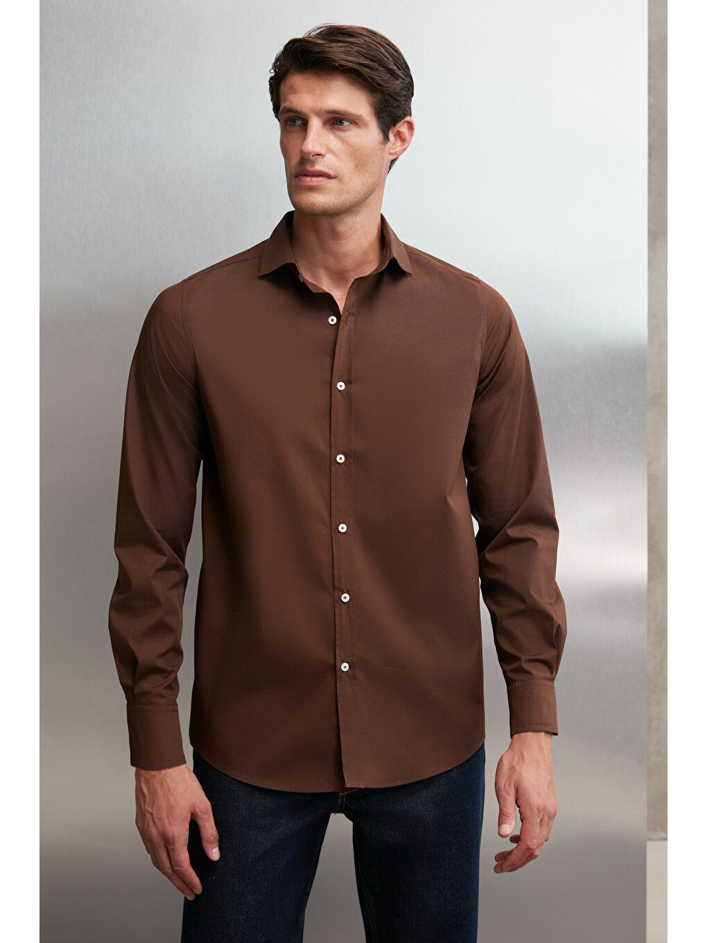 Kahverengi Erkek Slim Fit İtalyan Yaka %100 Pamuk Poplin Acı Kahve Gömlek