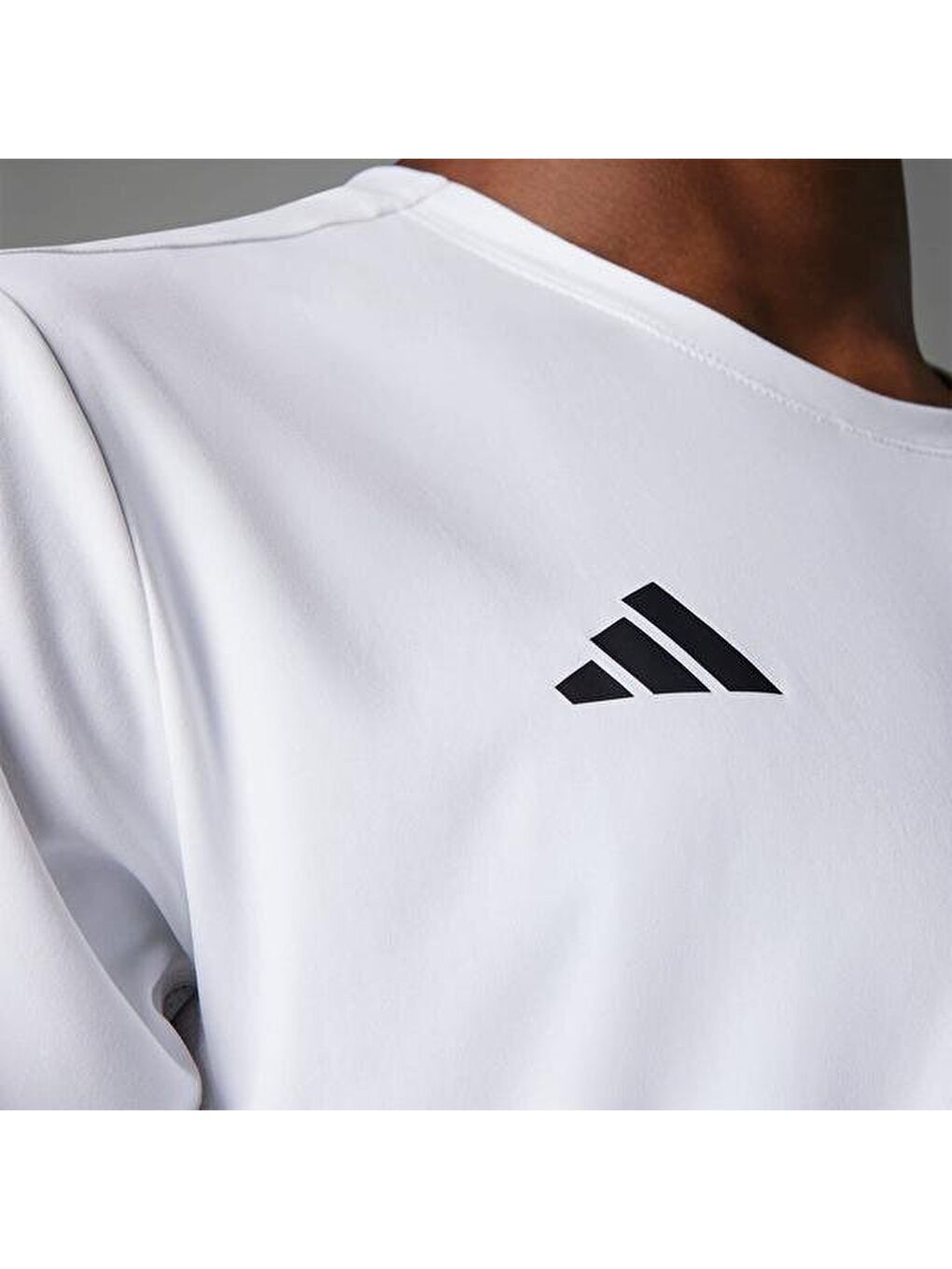 Adizero Essentials Erkek Beyaz Yuvarlak Yaka Tişört-2