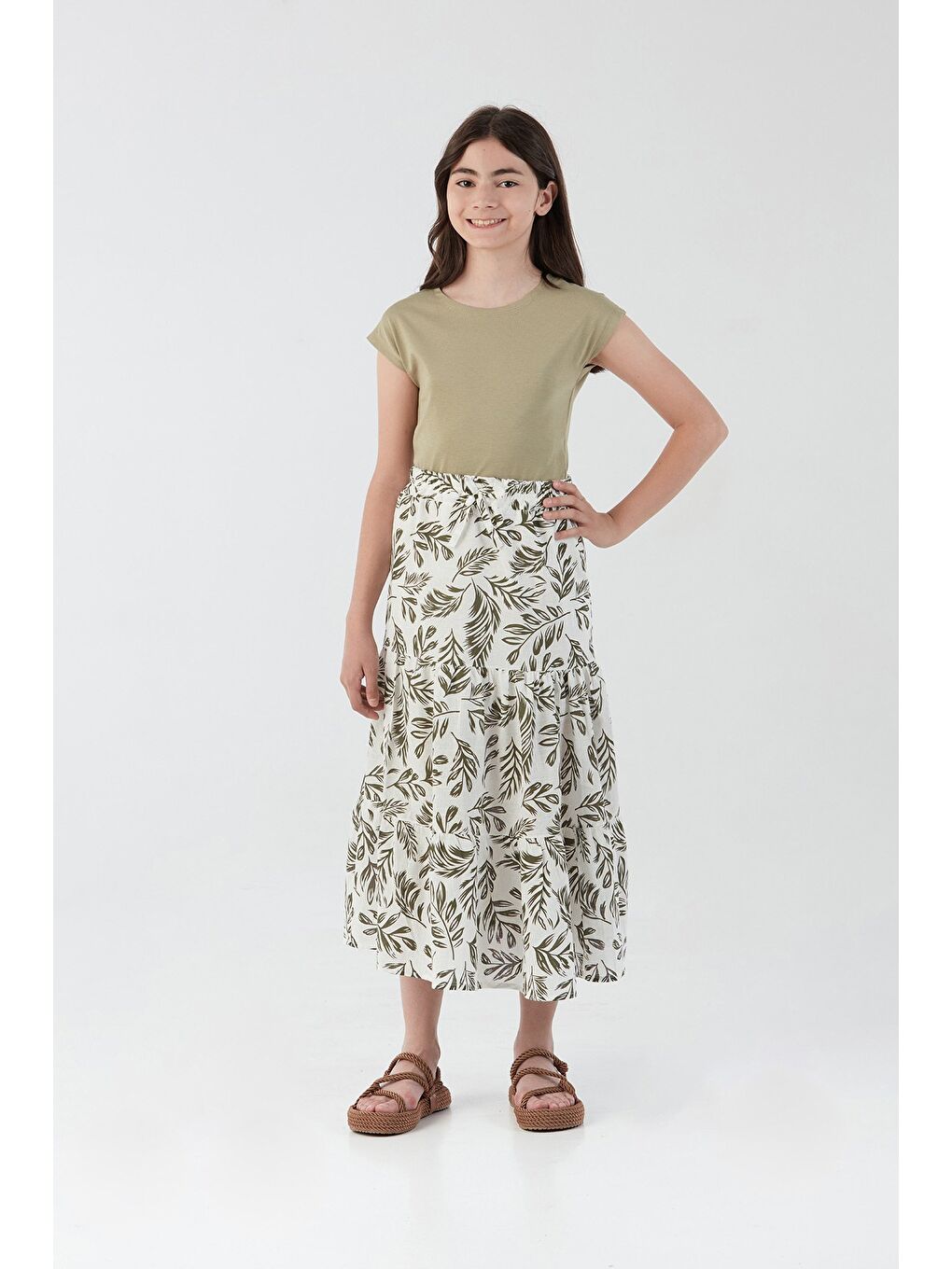 Yeşil Desenli Midi Boy Kız Çocuk Etek-2