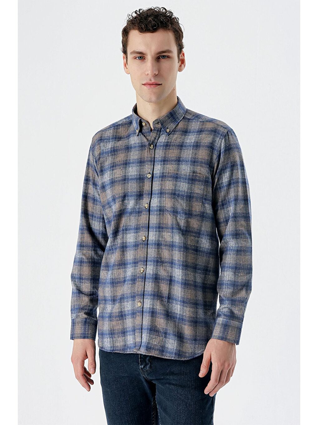 Lacivert Uzun Kollu Ekoseli Bez Ayağı Düğmeli Yaka Cepli Pamuklu Comfort Fit Gömlek 1004235173