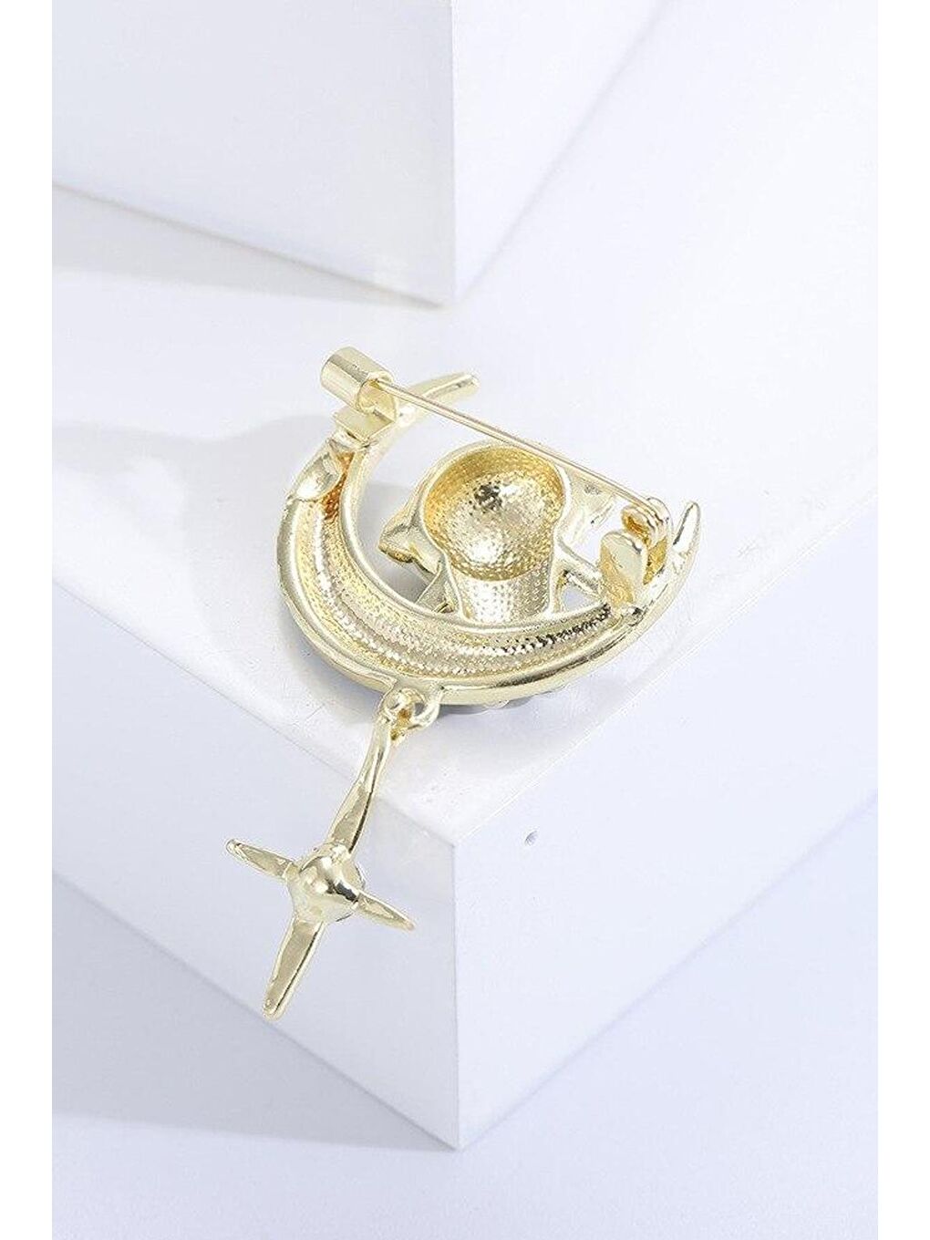 Beyaz Ayda Keyif Yapan Astronot Broş Yaka İğnesi-2