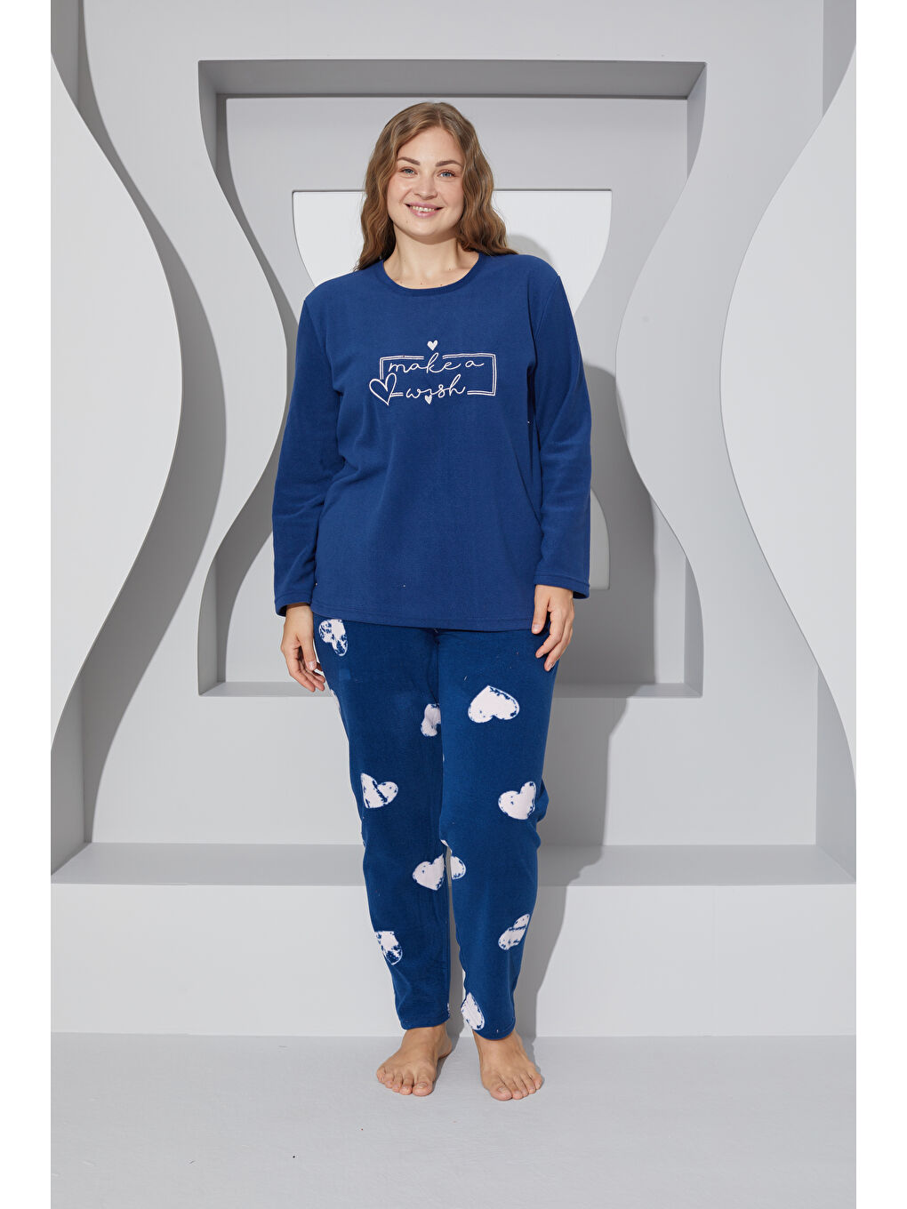 Lacivert Nakışlı Alt Üst Polar Curve Büyük Beden Pijama Takım 24222516-1