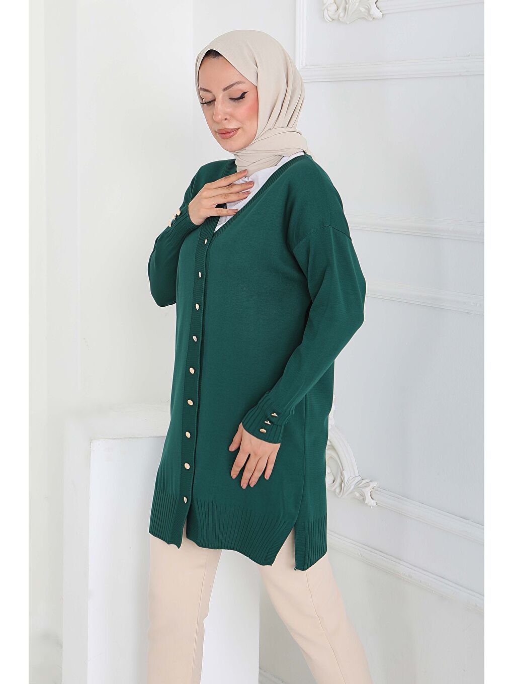 Yeşil Düğmeli Triko Hırka Zumrut - 27798-ZUMRUT-2