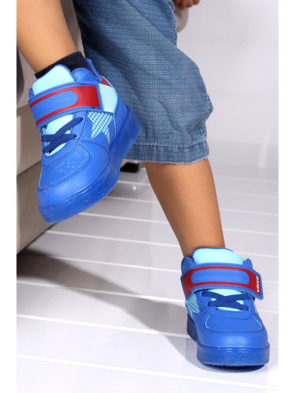 Mavi Magic Kız/Erkek Çocuk Işıklı Bot Ayakkabı 220.B20K.106-2
