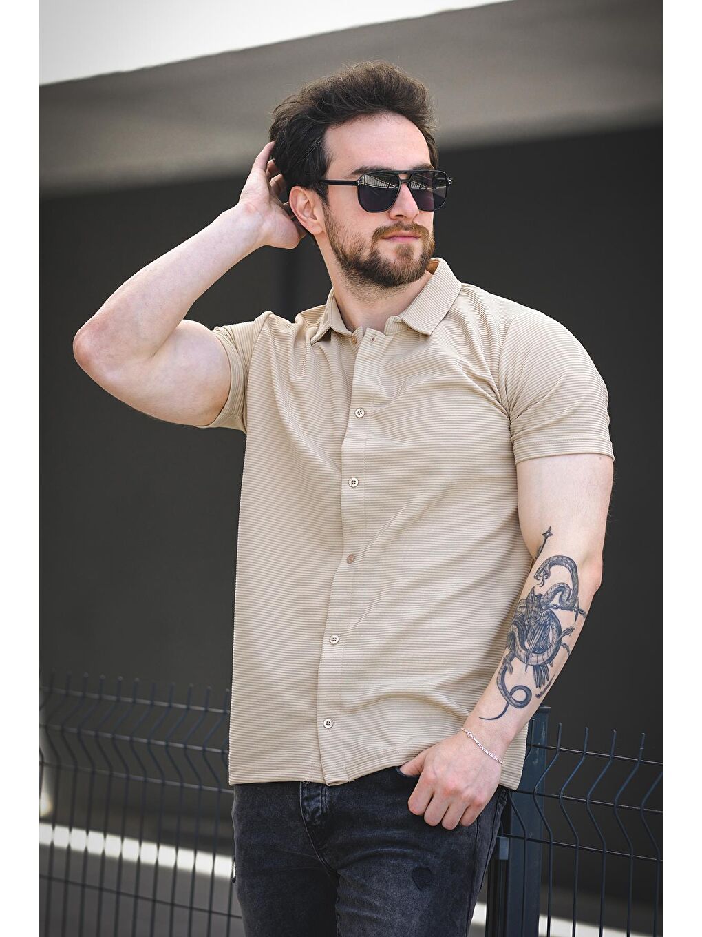 Bej Vitto Otoban Kumaş Slim Elastanlı Kısa Kol Erkek Gömlek-1