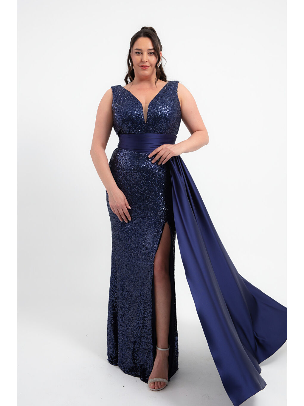 Kadın Lacivert Bel Drapeli Pul Payet Uzun Büyük Beden Abiye Elbise