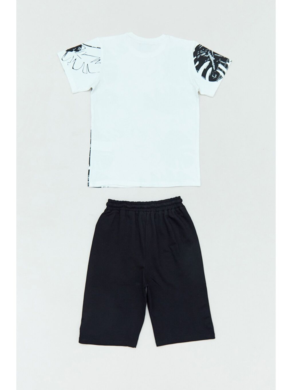 Siyah Yaprak Baskılı 2 Li Erkek Çocuk Şortlu Takım-1