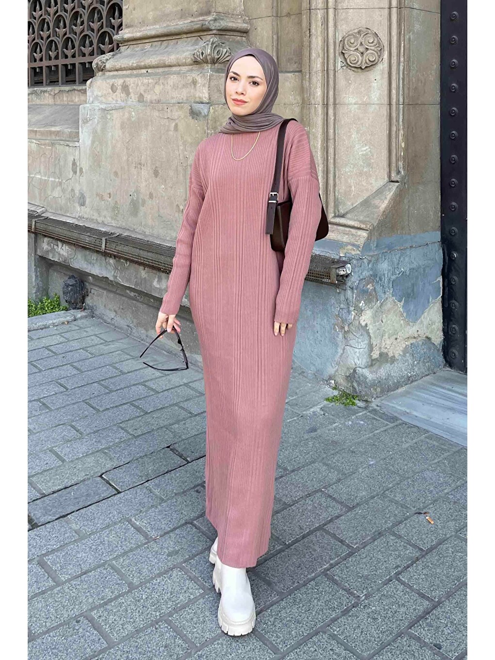 Pembe Fitilli Triko Uzun Elbise Gül