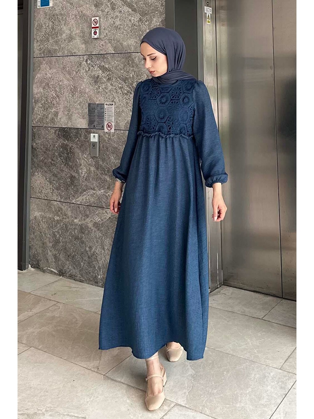 Dantel Örgü Detaylı Elbise İndigo