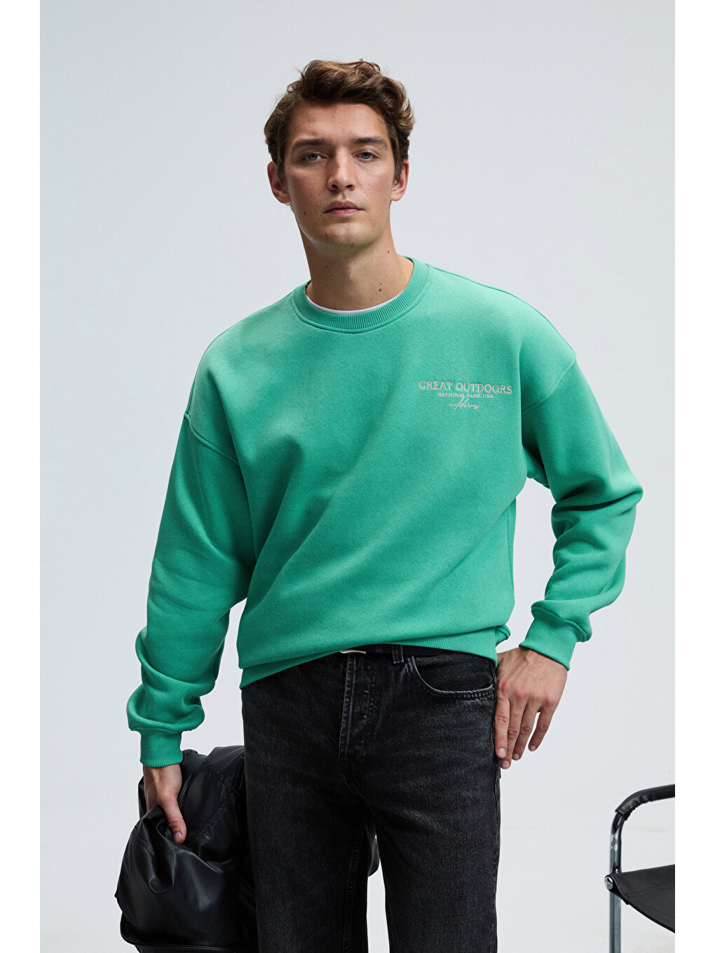 Percy Erkek Yuvarlak Yaka Göğsü Nakışlı Sırtı Baskılı Oversize Yeşil Sweatshirt-4
